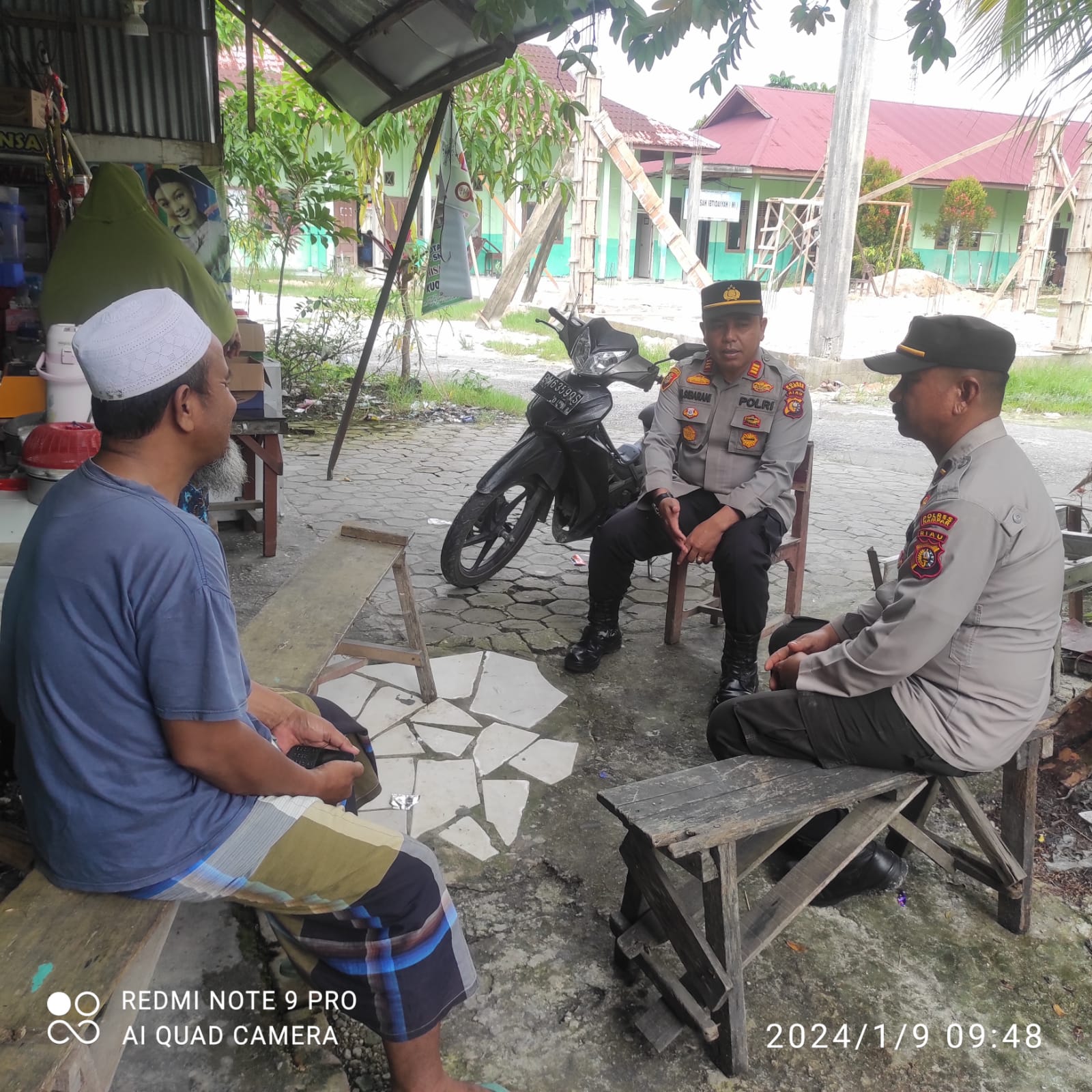 Kapolsek Tambang Sosok Polri Yang Terus Berbaur Dengan Masyarakat, Jelang Pemilu 2024